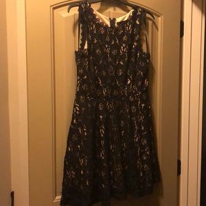 lace holiday cocktail dress